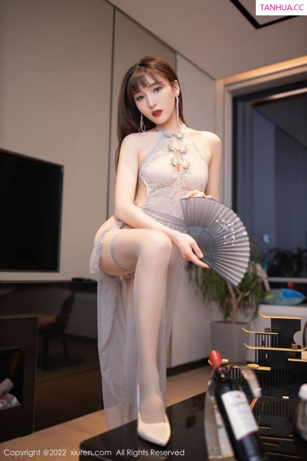 陆萱萱  [XiuRen]高清写真图 2022.02.16 No.4592 陆萱萱第9张图片